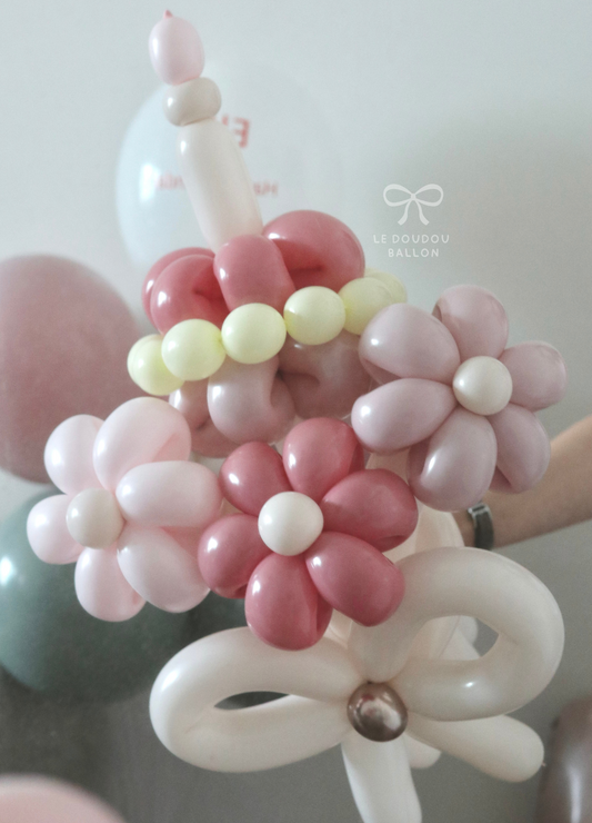 雛菊配生日蛋糕氣球花束 Daisy and Birthday Cake Balloon Bouquet