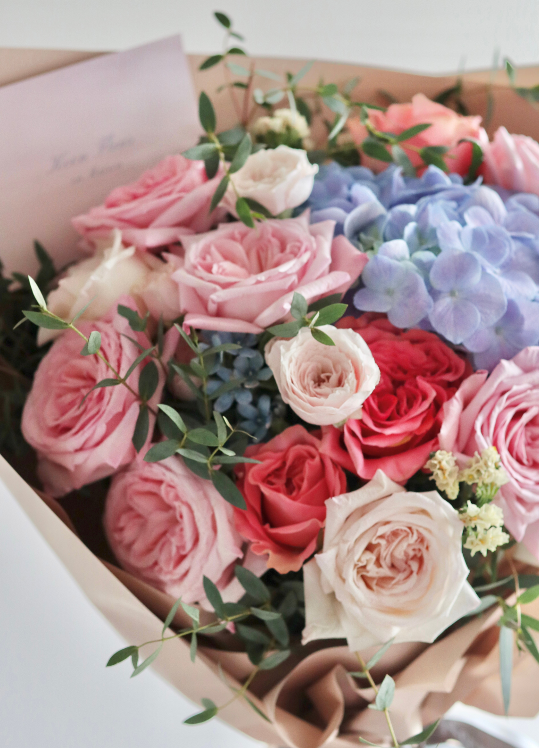 BLUSH 玫瑰、藍繡球花束 2