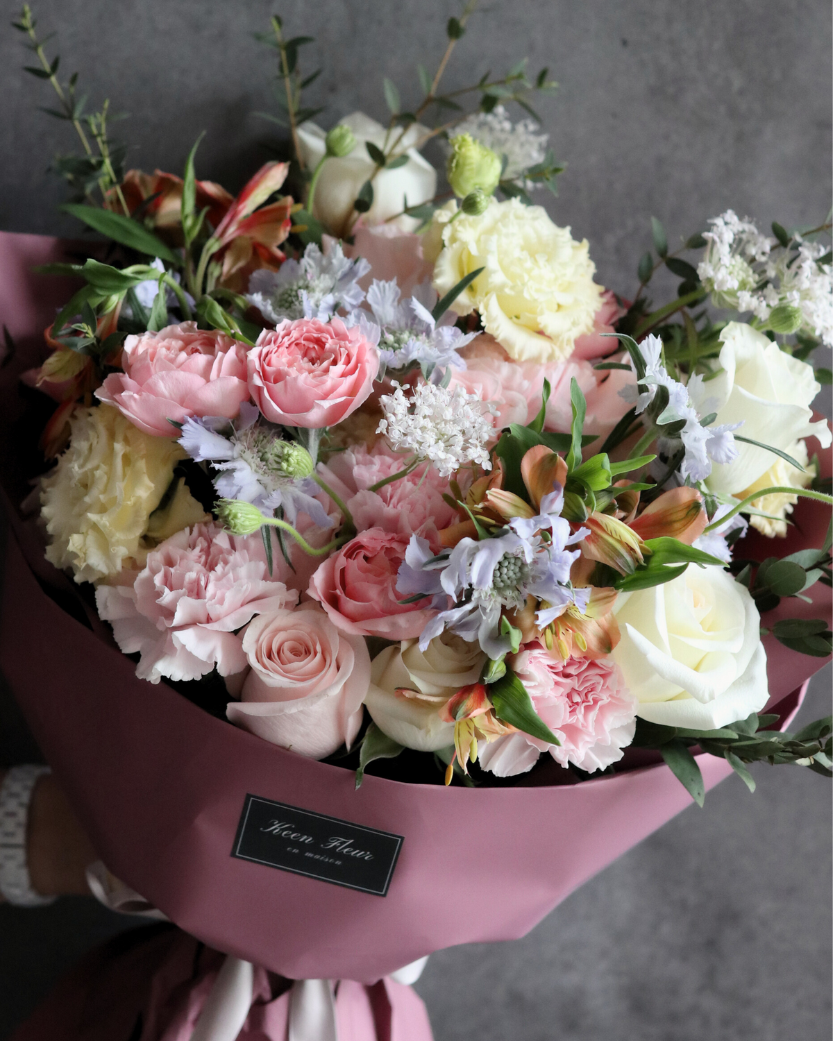 HONEY GARDEN 玫瑰康乃馨花束 - 香港送花 生日花束 | Keen Fleur en Maison